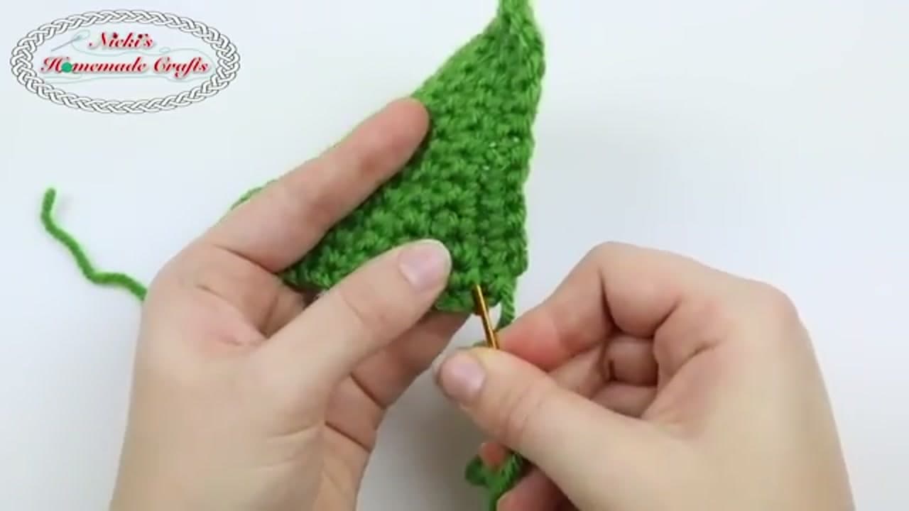 Step 4: Drop a Row and Zigzag Again - How to Weave in Ends (Crochet and Knitting Method That Never Comes Undone)